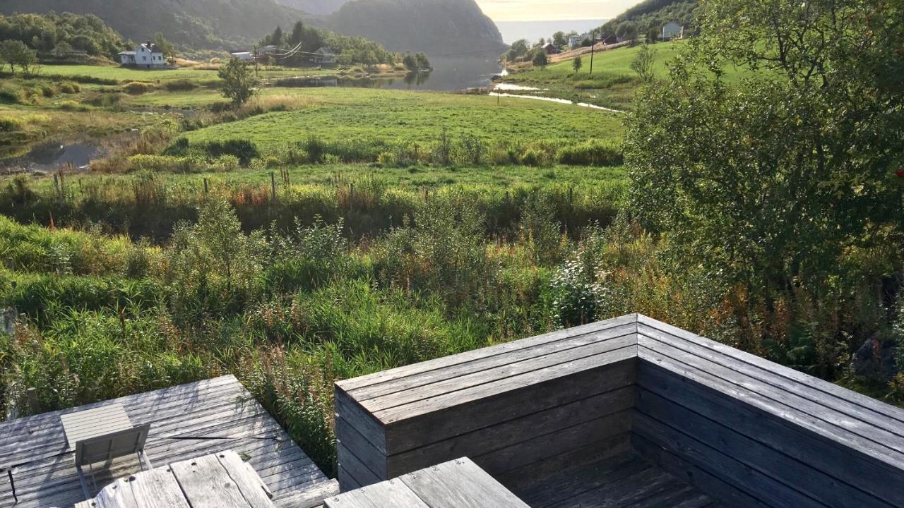 Lofoten Fjord Lodge Saupstad  ภายนอก รูปภาพ