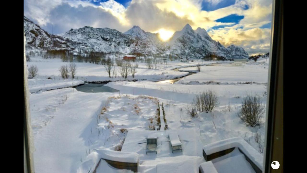 Lofoten Fjord Lodge Saupstad  ภายนอก รูปภาพ