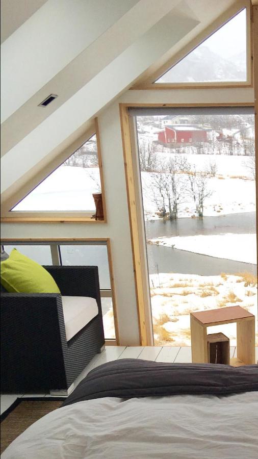 Lofoten Fjord Lodge Saupstad  ภายนอก รูปภาพ